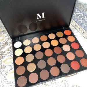 Large Morphe Palette💄👁